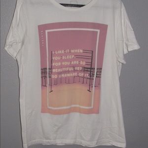 the 1975 band T-shirt